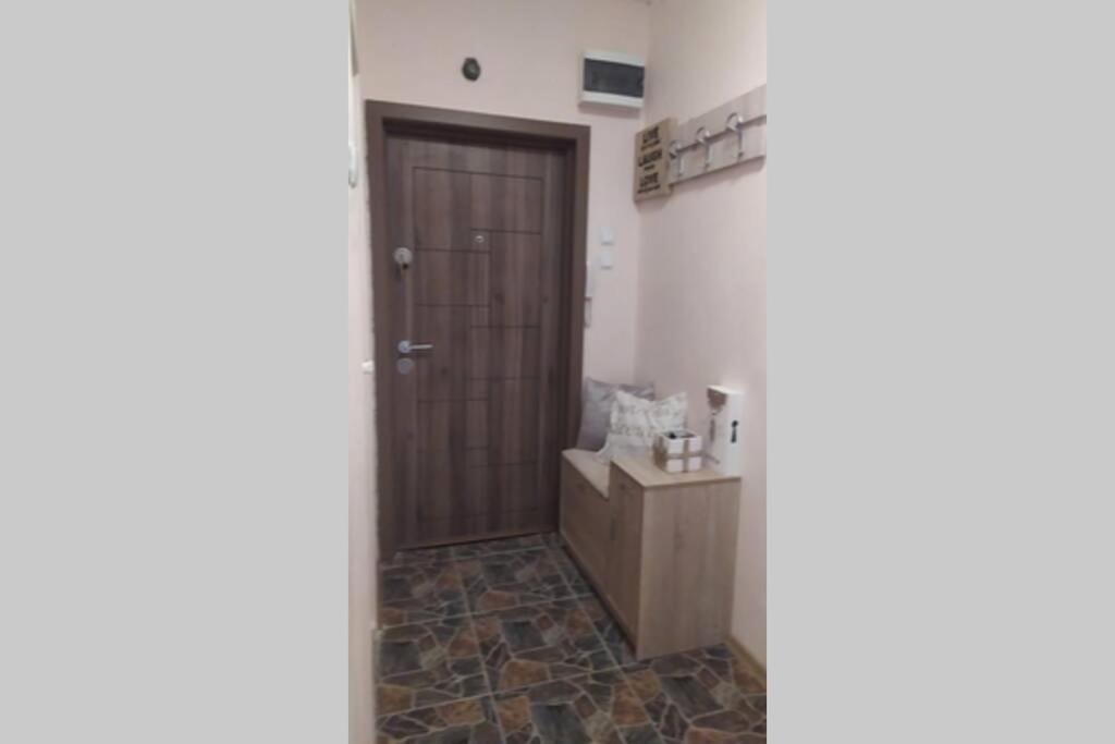 Lovely City Center 1Bd, 1Bt Apartment Sofia Exterior foto