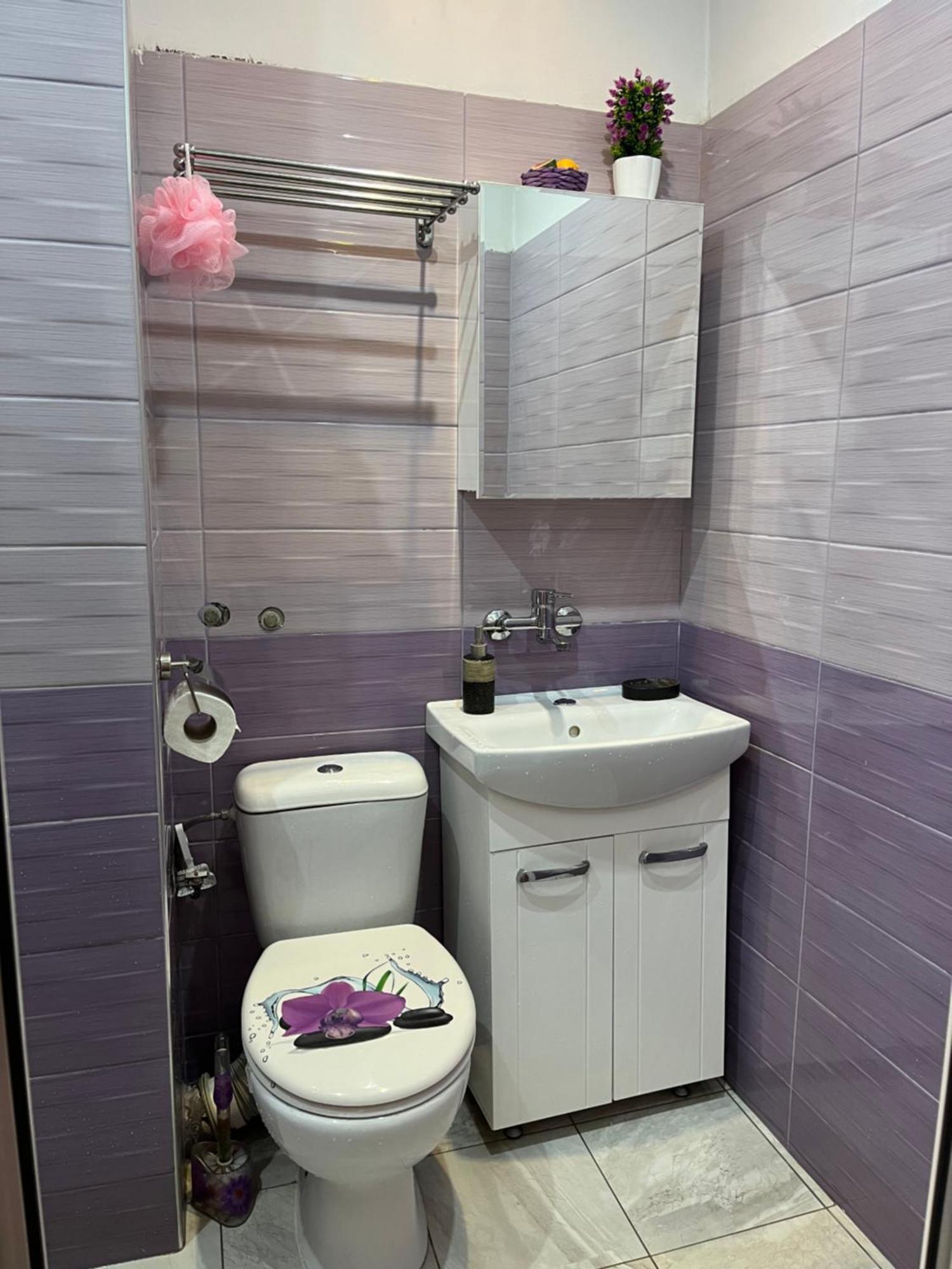 Lovely City Center 1Bd, 1Bt Apartment Sofia Exterior foto